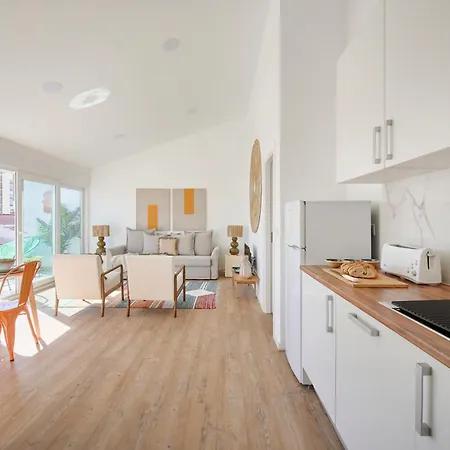 Ocean & Sun Terrace W Ac, By Timecooler Apartamento