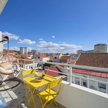 Apartment Ocean & Sun Terrace W Ac, By Timecooler Costa da Caparica